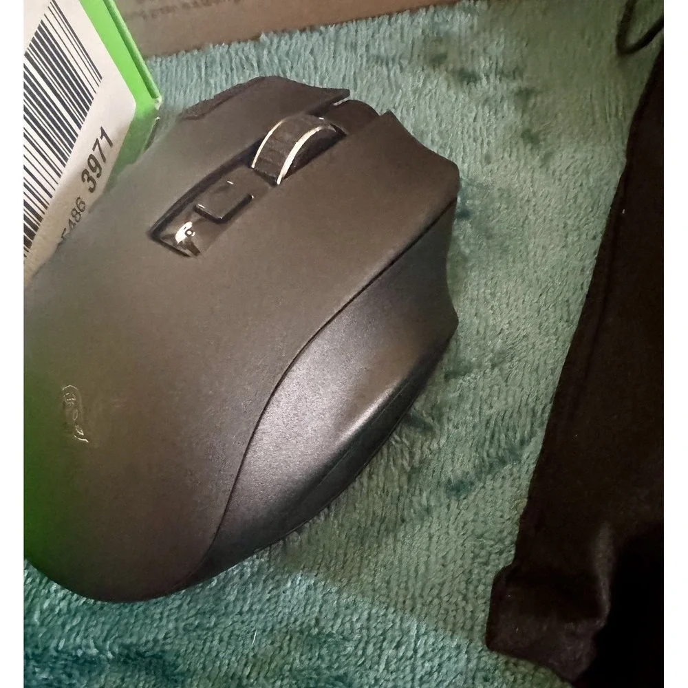 Razer Naga V2 Hyperspeed‎ Ergonomic Gaming Mouse RZ01-0360 New Open Box NIB